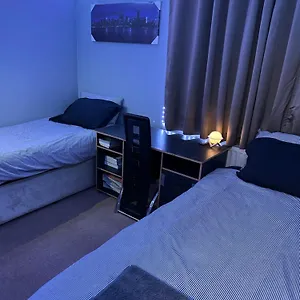 London Gateway Get-away Homestay Hounslow